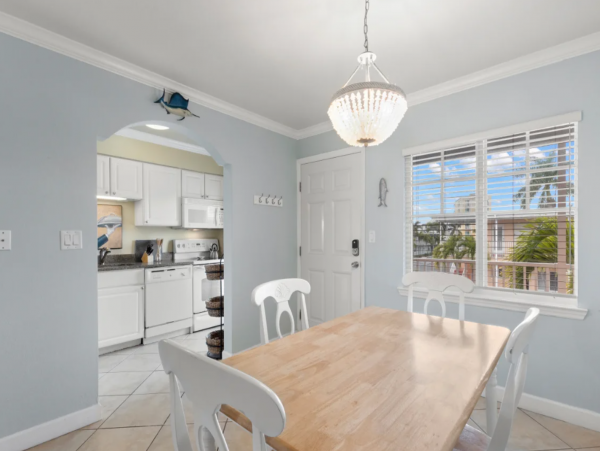 Indian Shores Beach  2 bedroom Condo